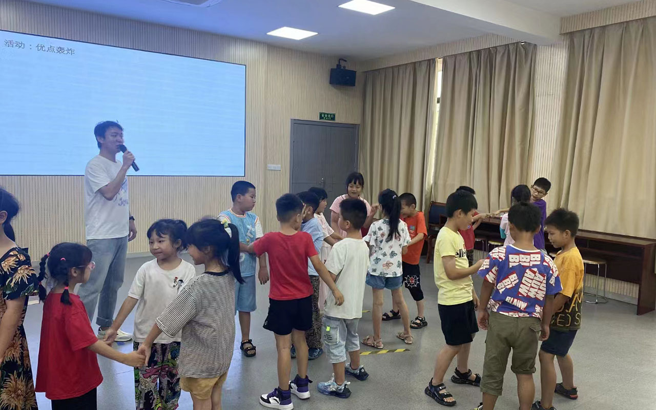 揭东龙观乡中心学校